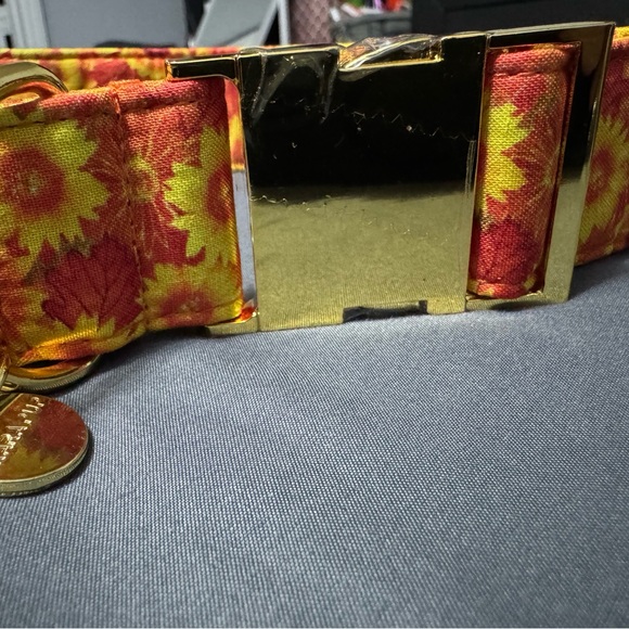 XL Dog Coller With Sunflower pattern very well made. 16.5 - 25 inch Neck - Picture 3 of 5